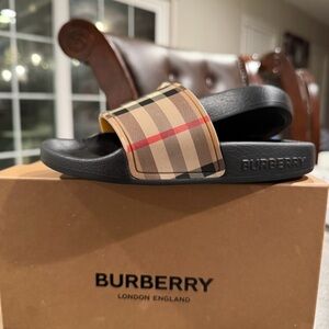 Burberry Men's Black and Brown Check Slide Sandals